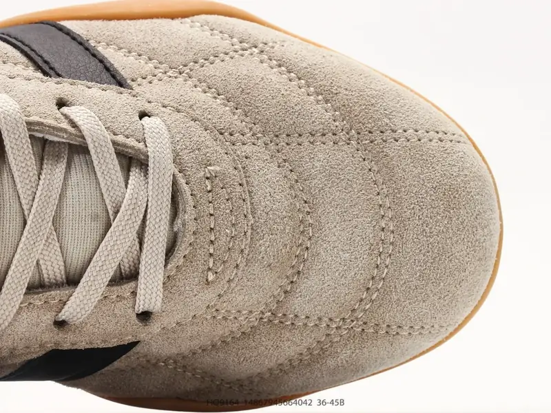 Adidas Chaussures de sport Rétro Classique HQ9164 #14867945664042