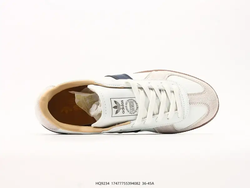 Adidas Chaussures de sport Polyvalent Basse Confortable HQ9234 #17477755394082