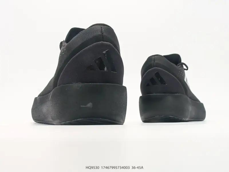 阿迪达斯 adidas ZENBOOST ZENBOOST轻盈透气耐磨织物 低帮跑步鞋 ZenBoost以轻量回弹闻名，搭配透气织物 HQ9530 #17467995734003