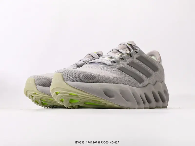 Adidas Sepatu Olahraga  ID0533 #17412678873063