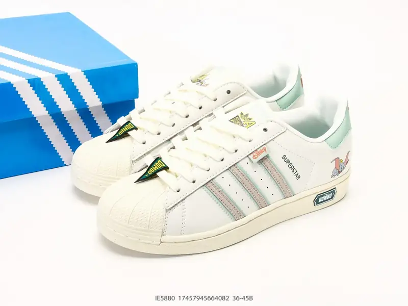 Adidas Sportschuhe Vielseitig Klassisch Niedrig IE5880 #17457945664082