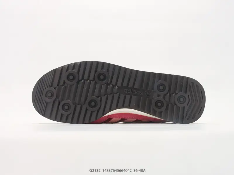 アディダス スポーツシューズ レトロ IF1808