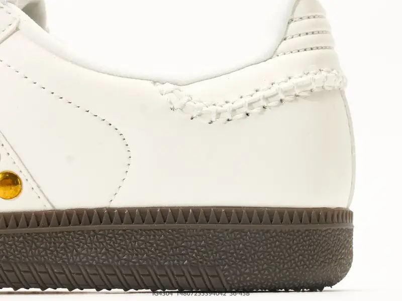 Adidas Scarpe sportive Versatile Basso IG4304 #14807255394042