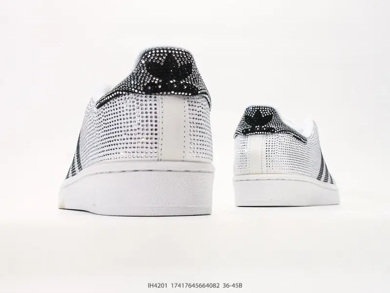 Adidas Sportschuhe Vielseitig Klassisch Niedrig IH4201 #17417645664082