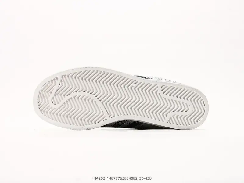 Adidas Scarpe sportive Versatile Classico Basso IH4202 #14877765834082