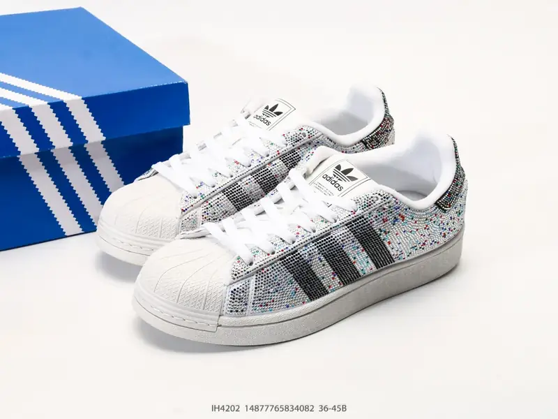 Adidas Scarpe sportive Versatile Classico Basso IH4202 #14877765834082