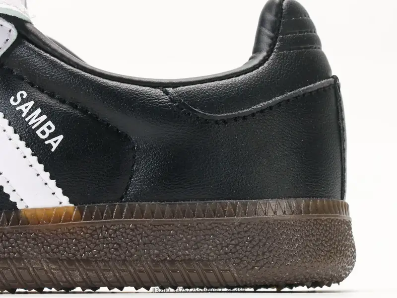Adidas Sportschuhe Vielseitig Niedrig JI3200 #33757255394042