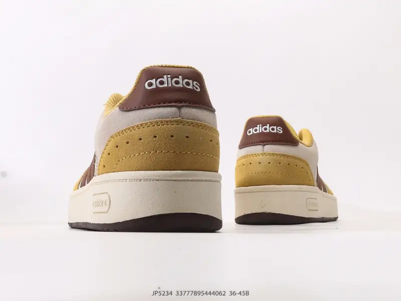 Adidas Scarpe da basket Comodo JP5234 #33777895444062