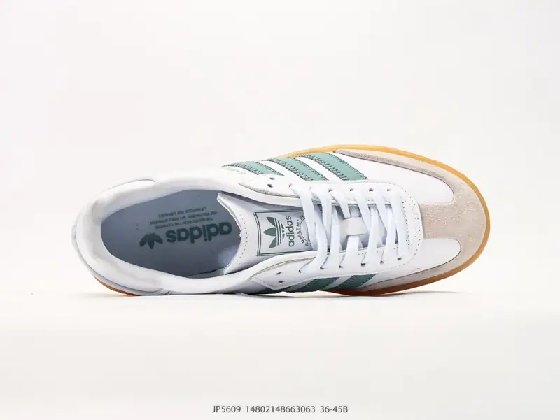Adidas Scarpe sportive Versatile Basso JP5609 #14802148663063