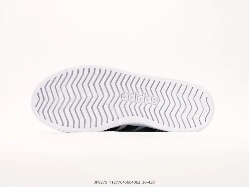Adidas Scarpe sportive Basso JP8275 #11277645664062