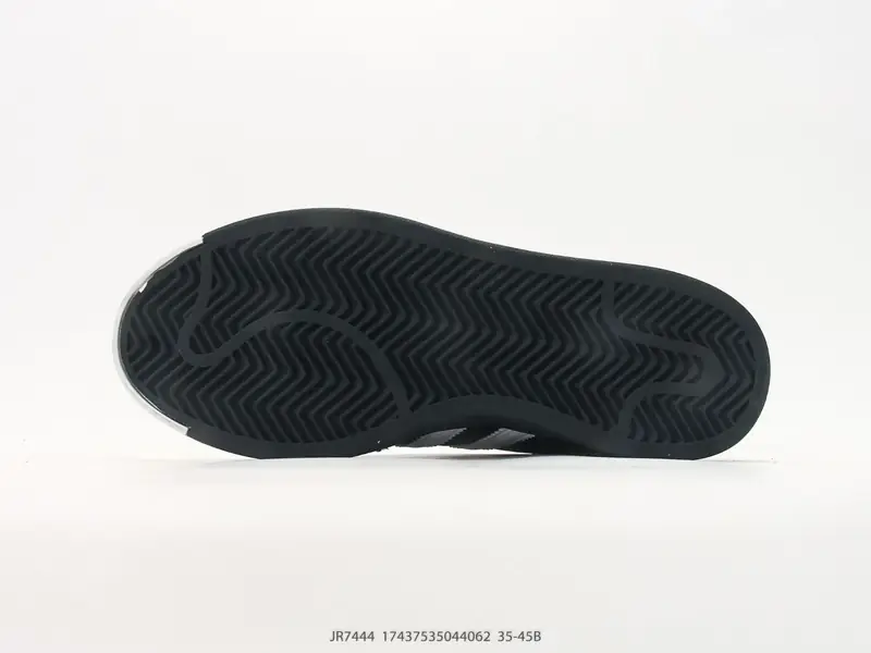 Adidas Scarpe sportive Versatile Classico Basso JR7444 #17437535044062