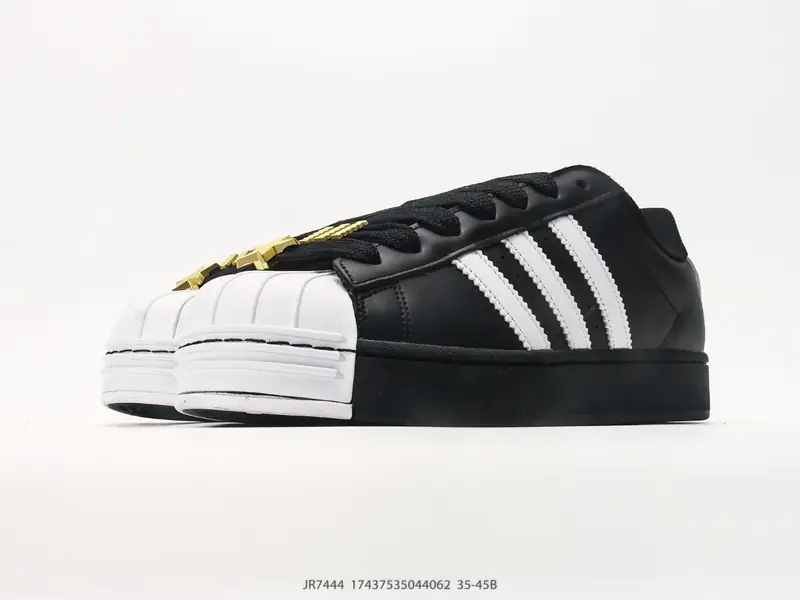 Adidas Scarpe sportive Versatile Classico Basso JR7444 #17437535044062