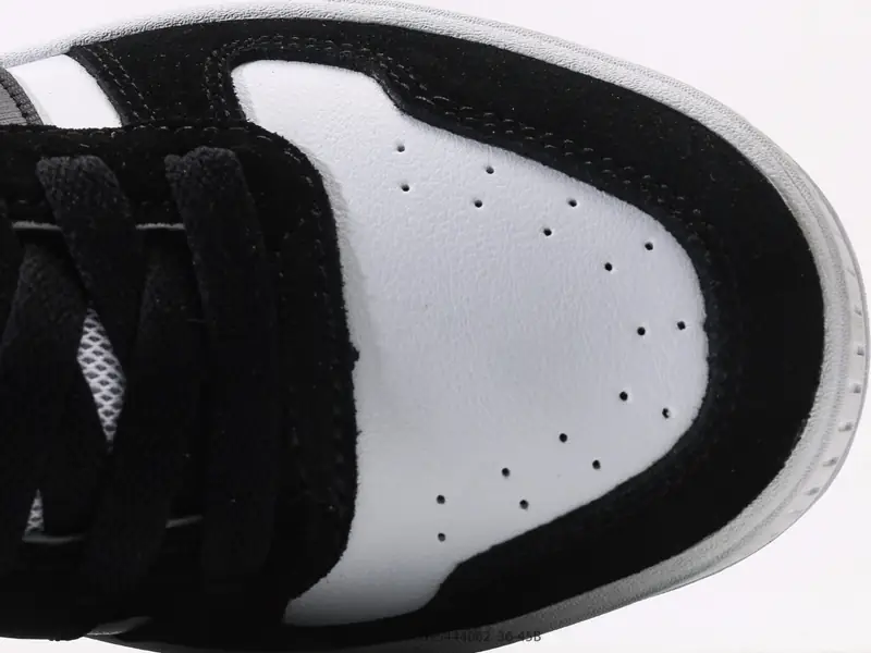 Adidas Sepatu Basket Nyaman JR8325 #33777895444062