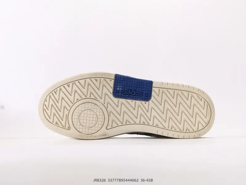 Adidas Scarpe da basket Comodo JR8326 #33777895444062