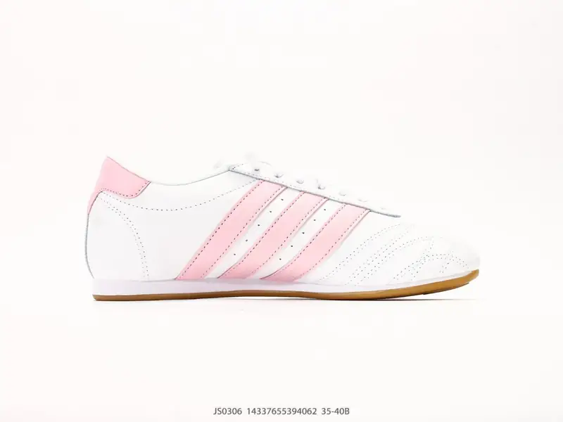 Adidas originals Taekwondo Low 跆拳道系列 经典复古薄底训练慢跑鞋 TAEKWONDO （跆拳道）受武术鞋启发 符合人体工程学 鞋身极其 “苗条” JS0306 #14337655394062