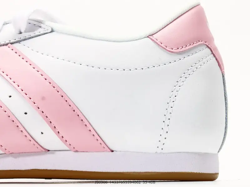 Adidas originals Taekwondo Low 跆拳道系列 经典复古薄底训练慢跑鞋 TAEKWONDO （跆拳道）受武术鞋启发 符合人体工程学 鞋身极其 “苗条” JS0306 #14337655394062