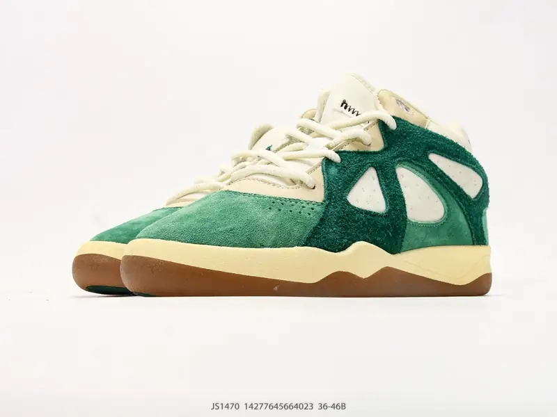 阿迪达斯 ADIDAS BADBO 1.0 BadBo 1.0」将篮球鞋的结构与日常舒适性巧妙融合，延续 adidas BW Army 的复古基因，并以 JS1470 #14277645664023