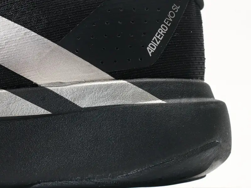 Adidas Sepatu Lari Bernapas Bantalan KI6901 #17477665834022