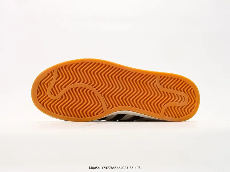 Adidas Chaussures de sport Polyvalent Classique Basse KI8054 #17477845664023