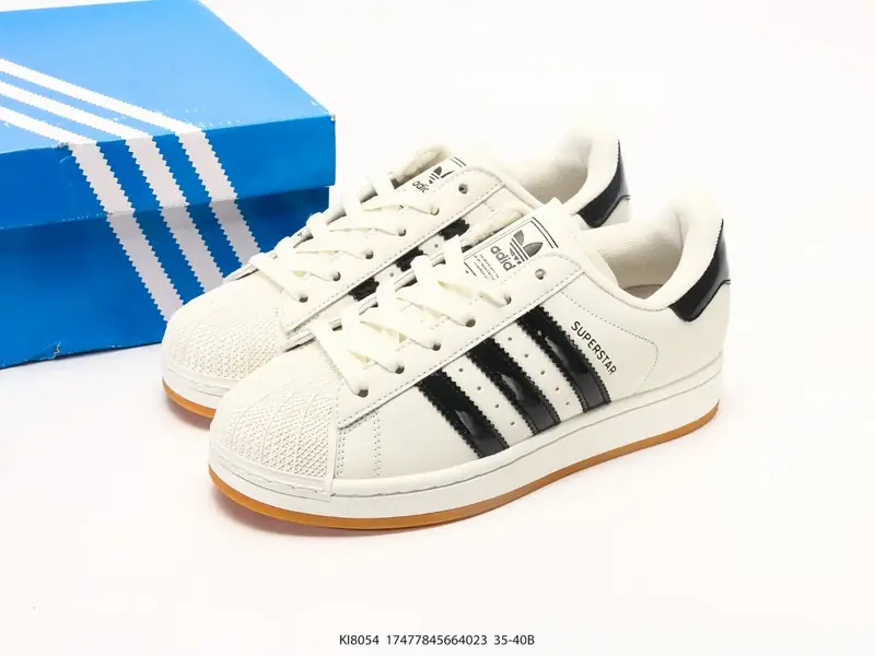 Adidas Chaussures de sport Polyvalent Classique Basse KI8054 #17477845664023