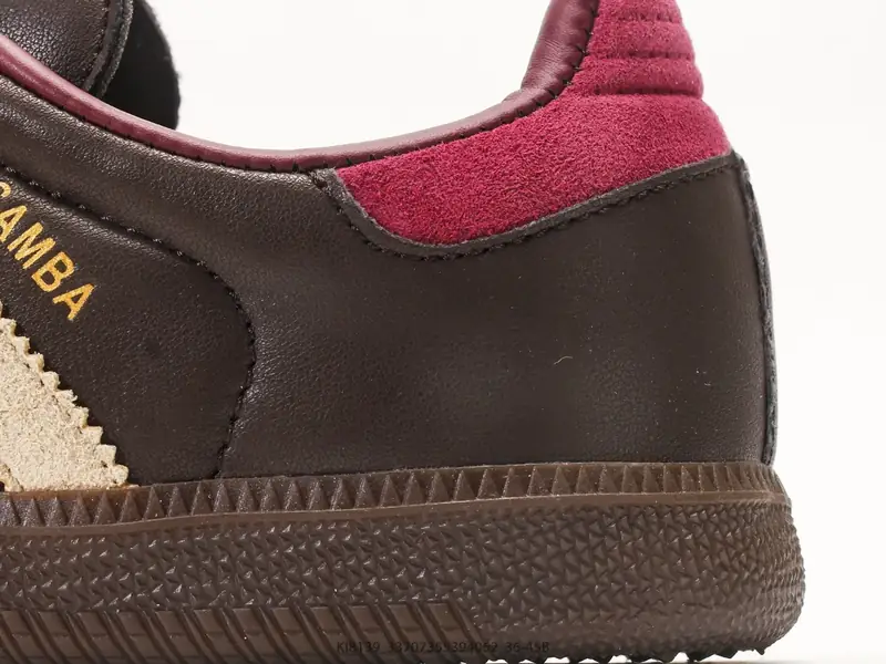 Adidas Chaussures de sport Polyvalent Basse KI8139 #33707355394062