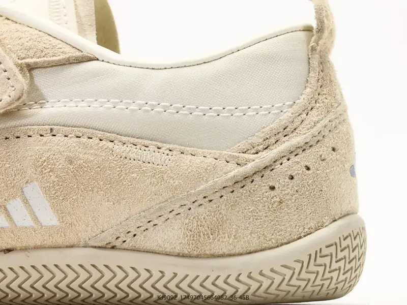 Adidas Chaussures casual Résistant Polyvalent Basse KJ9092 #17497045664082