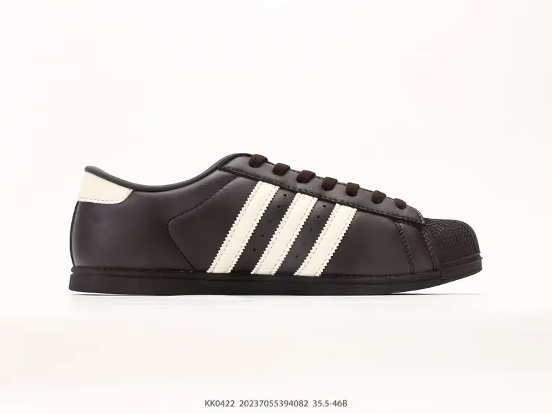 Adidas Sepatu Board Tren Klasik KK0422 #20237055394082