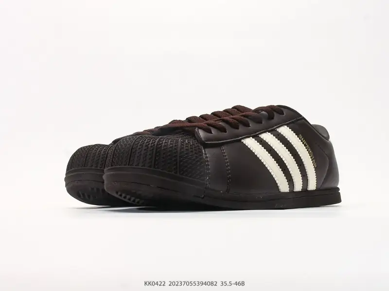 Adidas Sepatu Board Tren Klasik KK0422 #20237055394082