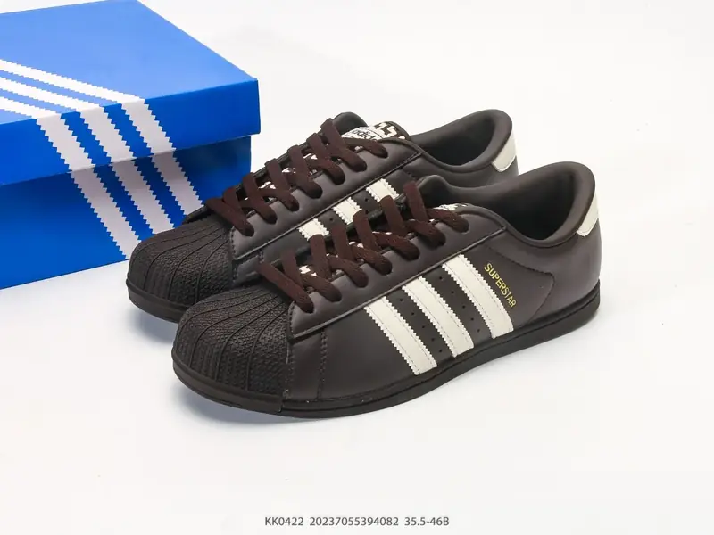 Adidas Sepatu Board Tren Klasik KK0422 #20237055394082