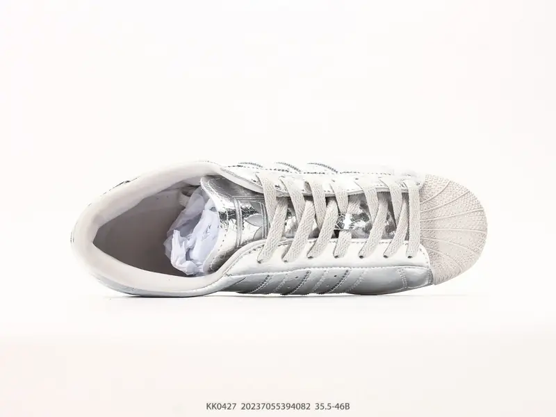 Adidas Sepatu Board Tren Klasik KK0427 #20237055394082