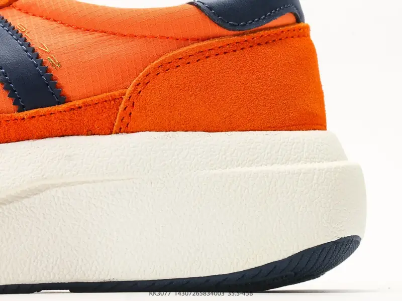 Adidas Scarpe sportive Retro Classico KK3077 #14307265834003