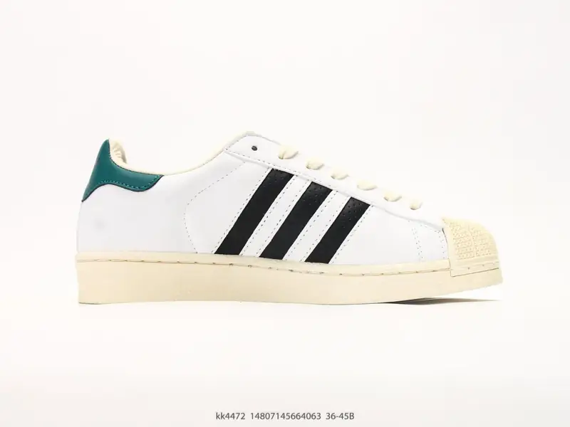 Adidas Scarpe sportive Versatile Classico Basso KK4472 #14807145664063
