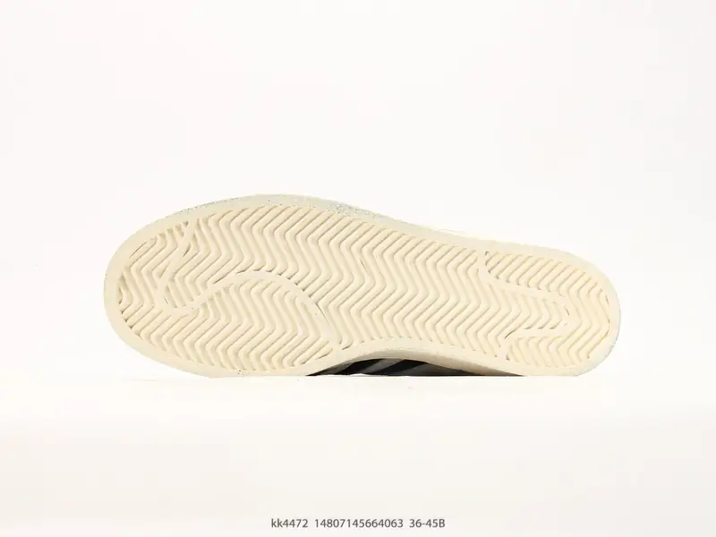 Adidas Scarpe sportive Versatile Classico Basso KK4472 #14807145664063