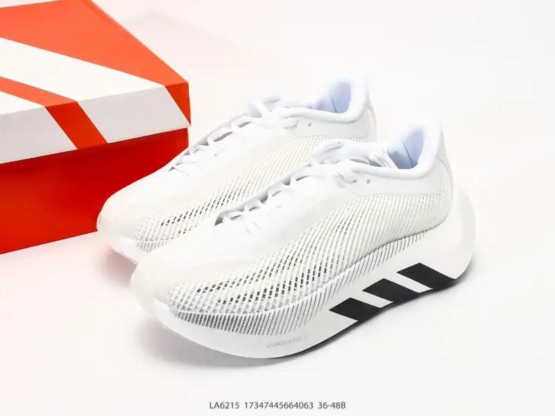 Adidas Sepatu Olahraga Bantalan Tahan Lama LA6215 #17347445664063