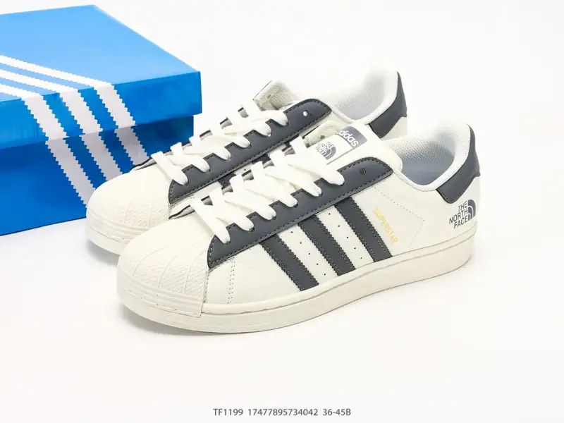 Adidas Scarpe sportive Versatile Classico Basso TF1199 #17477895734042
