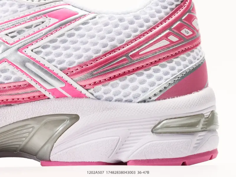 Asics Tiger GEL-1130 亚瑟士户外风低帮休闲运动跑步鞋 1202A507-100 #鞋款选用网眼与皮革相接，复古而富有层次感 #17482838043003