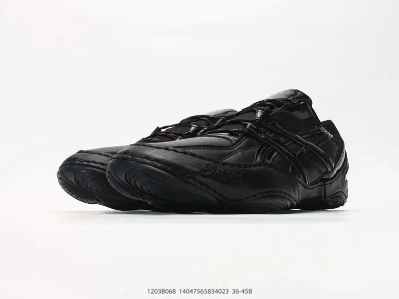 15小时前 Asics Hypersync 亚瑟士 薄底德训 时尚经典透气包裹性轻便 低帮休闲板鞋 以复古之名 解锁街头新表达 低帮薄底 颜值与脚感并存 交叉绑带 未来感流线型 1203B068 #14047565834023