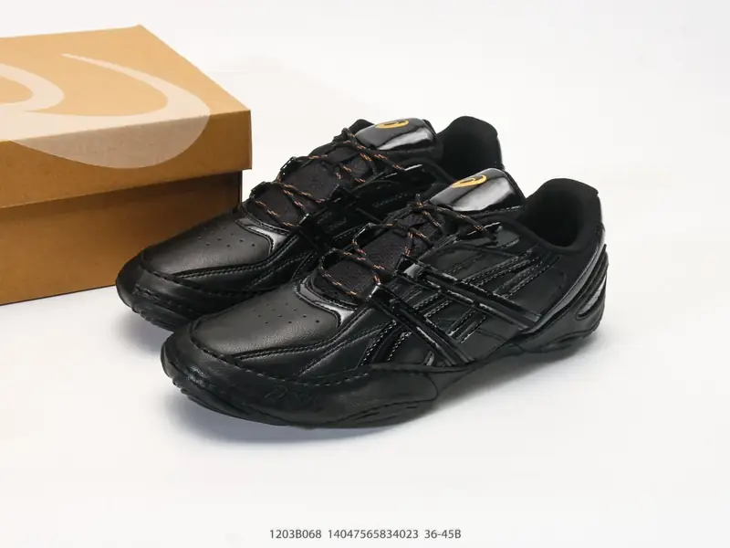 15小时前 Asics Hypersync 亚瑟士 薄底德训 时尚经典透气包裹性轻便 低帮休闲板鞋 以复古之名 解锁街头新表达 低帮薄底 颜值与脚感并存 交叉绑带 未来感流线型 1203B068 #14047565834023