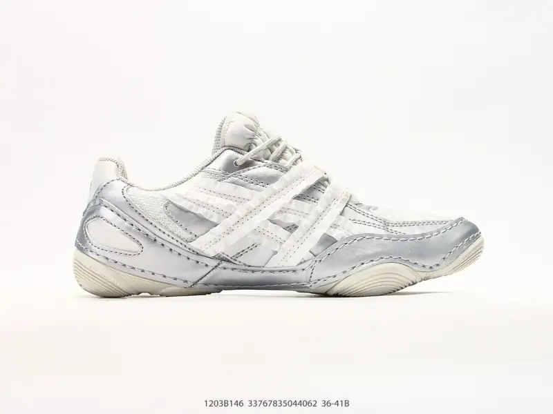 Asics Hypersync 亚瑟士 薄底德训 时尚经典透气包裹性轻便 低帮休闲板鞋 以复古之名 解锁街头新表达 低帮薄底 颜值与脚感并存 交叉绑带 未来感流线型 1203B146 #33767835044062