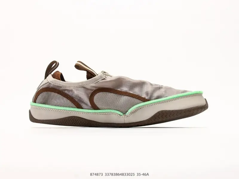 Balenciaga 巴黎世家 Pocket Sneaker 2026 秋季系列中极具实验性的“可折叠”鞋款 可装进口袋”的折叠 874873 #33783864833025