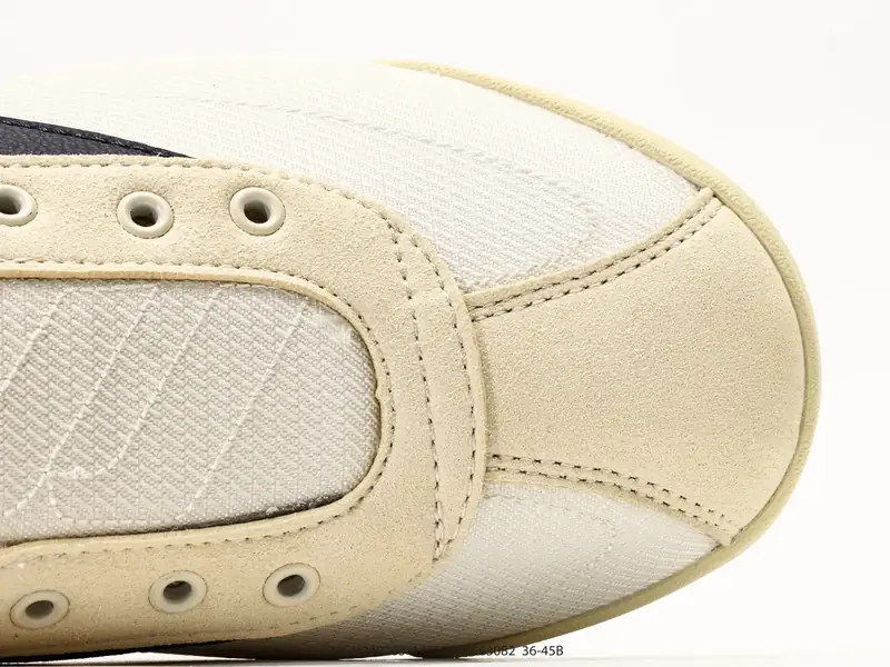 Mizuno Sepatu Olahraga Retro Bantalan Ringan D1GH240205 #14312748663082