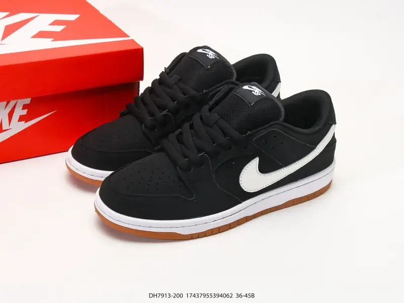 Nike Scarpe sportive Retro Basso Cuscino d'aria DH7913-200 #17437955394062