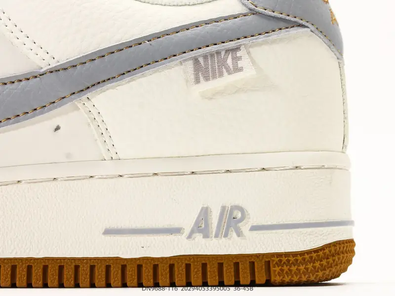 Nike Scarpe sportive Retro Ammortizzato Rialzato DN9688-116 #20294053395005