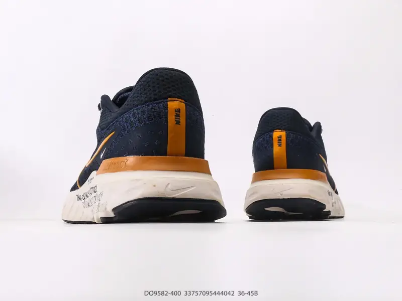Nike Scarpe da running Ammortizzato DO9582-400 #33757095444042