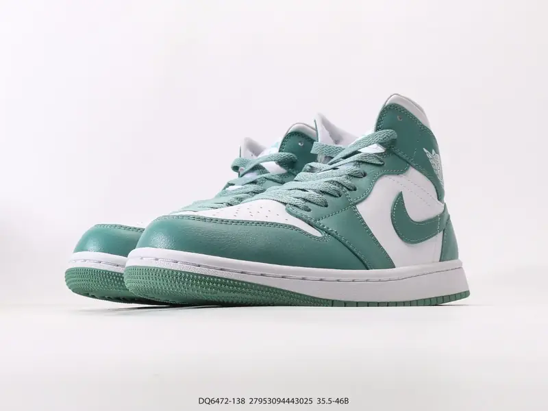 Nike Scarpe da basket Retro Classico Alto DQ6472-138 #27953094443025
