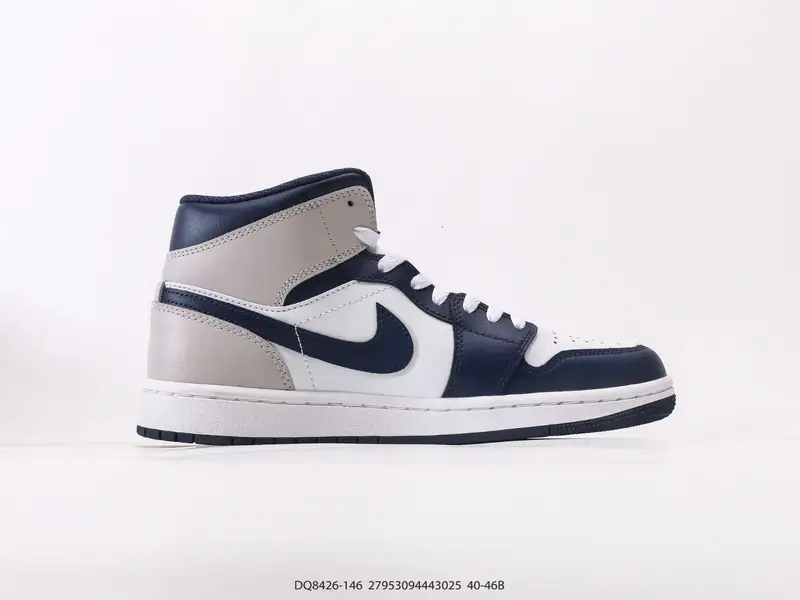 Nike Scarpe da basket Retro Classico Alto DQ8426-146 #27953094443025