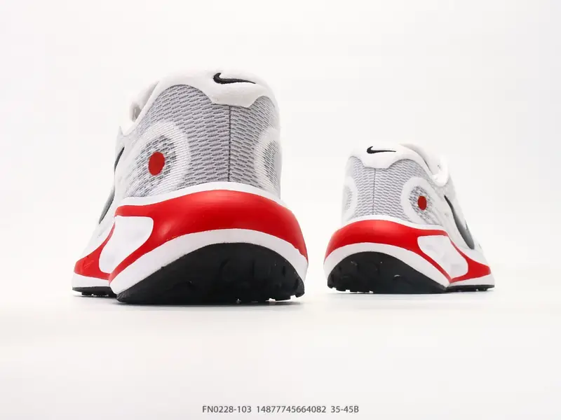 Nike Journey Run 耐克 轻便透气 缓震舒适 运动跑步鞋 使用了新型的缓震材料 脚感偏韧 FN0228-103 #14877745664082