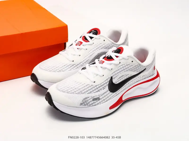 Nike Journey Run 耐克 轻便透气 缓震舒适 运动跑步鞋 使用了新型的缓震材料 脚感偏韧 FN0228-103 #14877745664082