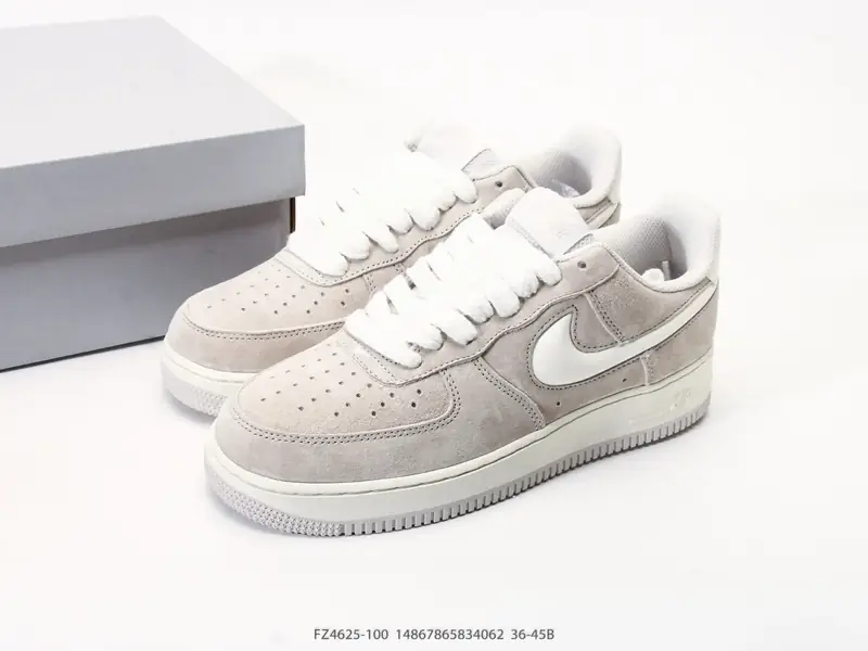 Nike Chaussures de sport Rétro Amorti Surélevé FZ4625-100 #14867965834062