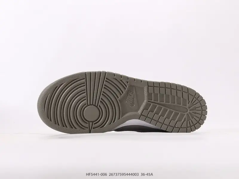 Nike Chaussures de sport Rétro Basse Coussin d'air HF5441-006 #2673759444003